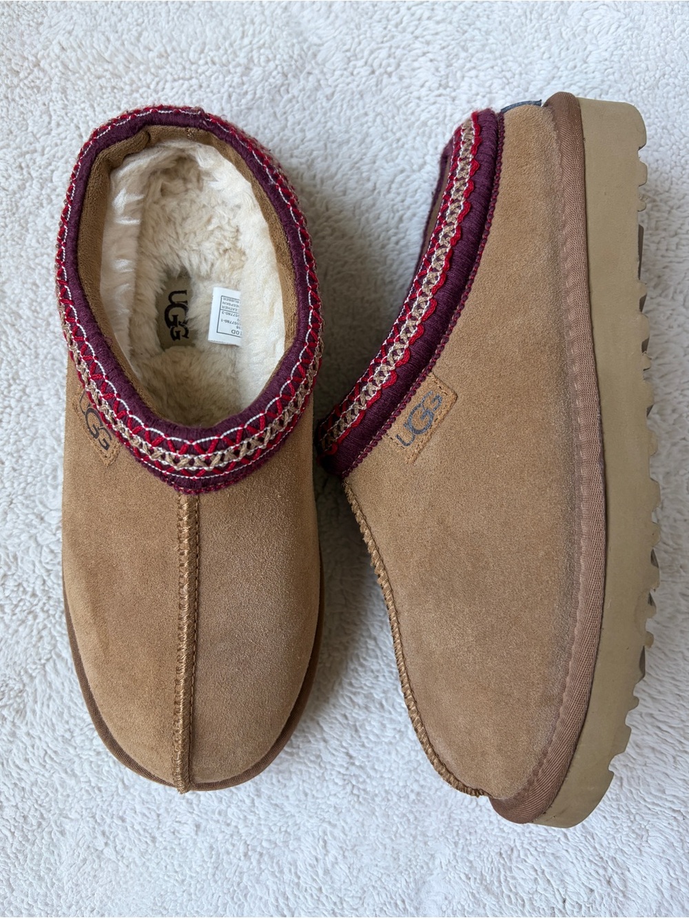 UGG Tazz Women's Chestnut Suede Slip-On Slippers with Burgundy Trim Size 40 US 9